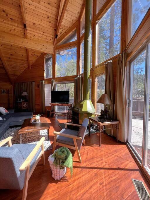 Summit: Discover Serenity In This Cozy Cabin With Mountain Views! Villa Big Bear Lake Exterior photo